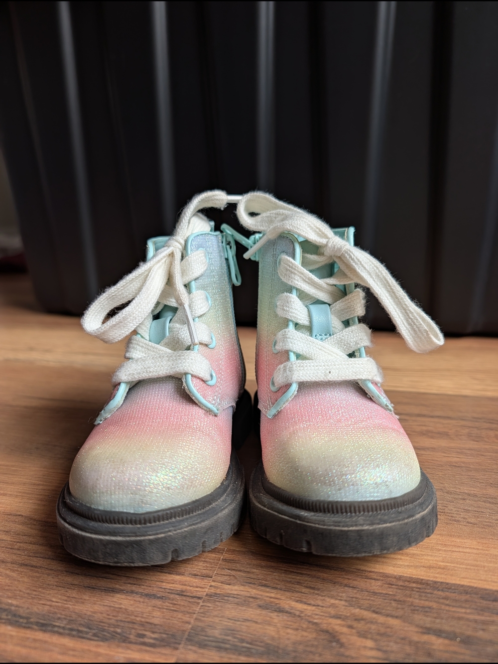 Cat & Jack Pastel Rainbow Glitter Lace-Up Combat Boots Size 7 Unicorn Mermaid - Picture 6 of 10